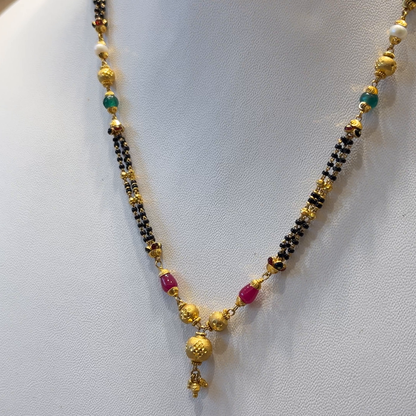 CMR 10.508gms SHORT BLACK BEADS 22K Nakshi