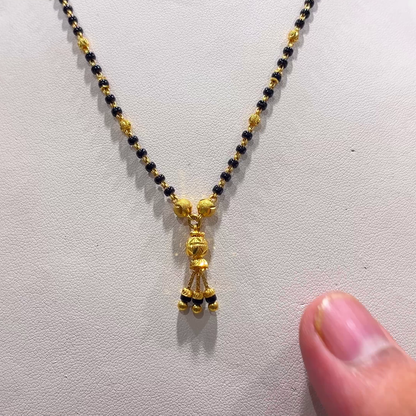 CHANDANA Brothers 5.17gms SHORT BLACK BEADS 22K Yellow Gold