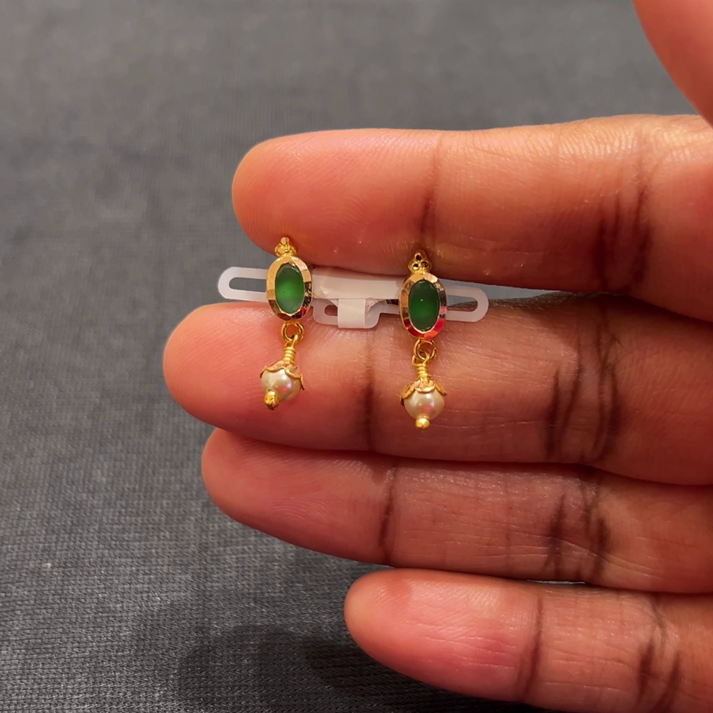 [make to order] 1.55gms EARRINGS 22K