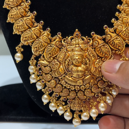 MUKUNDA JEWELLERS 67.274gms HARAMS 22K Yellow Gold