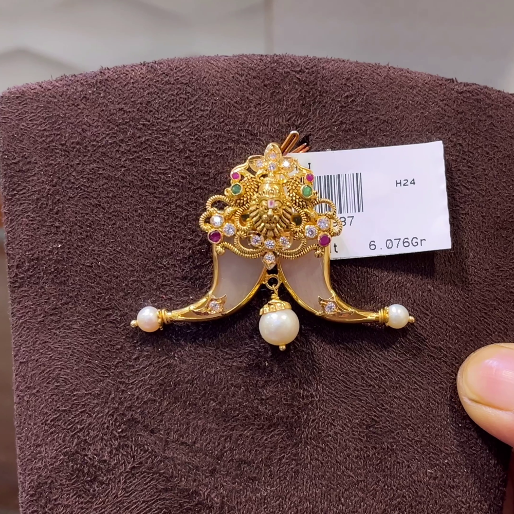 SRI RAM 6.076gms Pendent 22K Nakshi