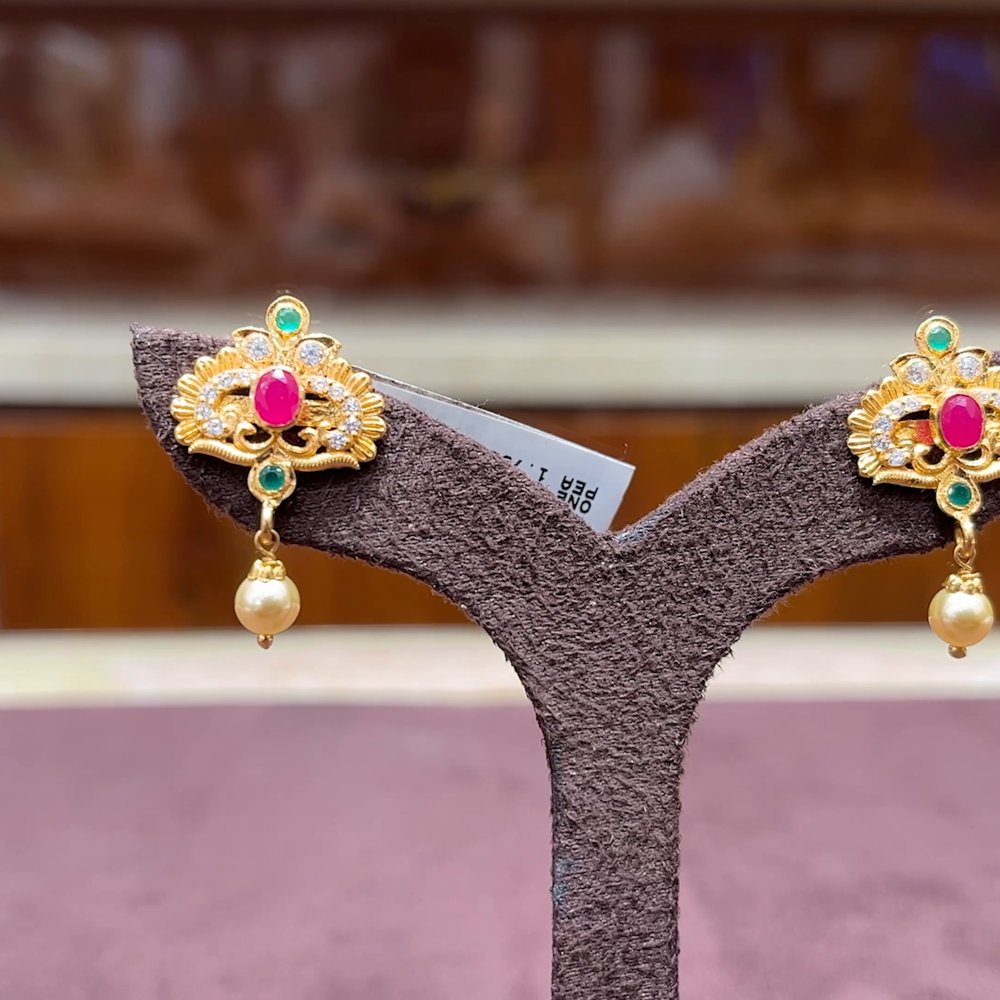 MUKUNDA JEWELLERS 4.02gms EARRINGS 22K Yellow Gold