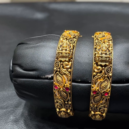 MUKUNDA JEWELLERS 46.58gms BANGLES 22K Yellow Gold