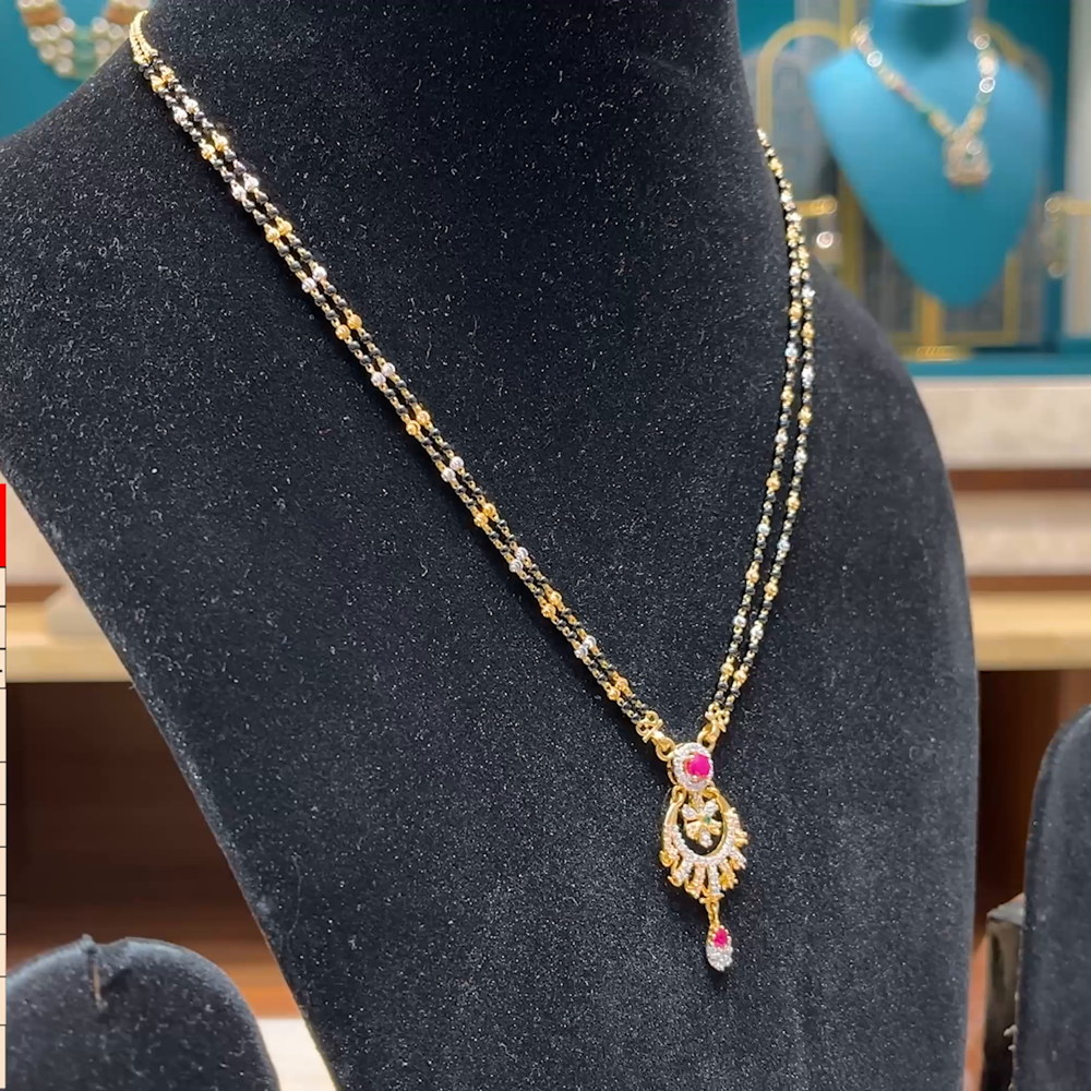 Chennai Shopping Mall SHORT BLACK BEADS 22K Yellow Gold