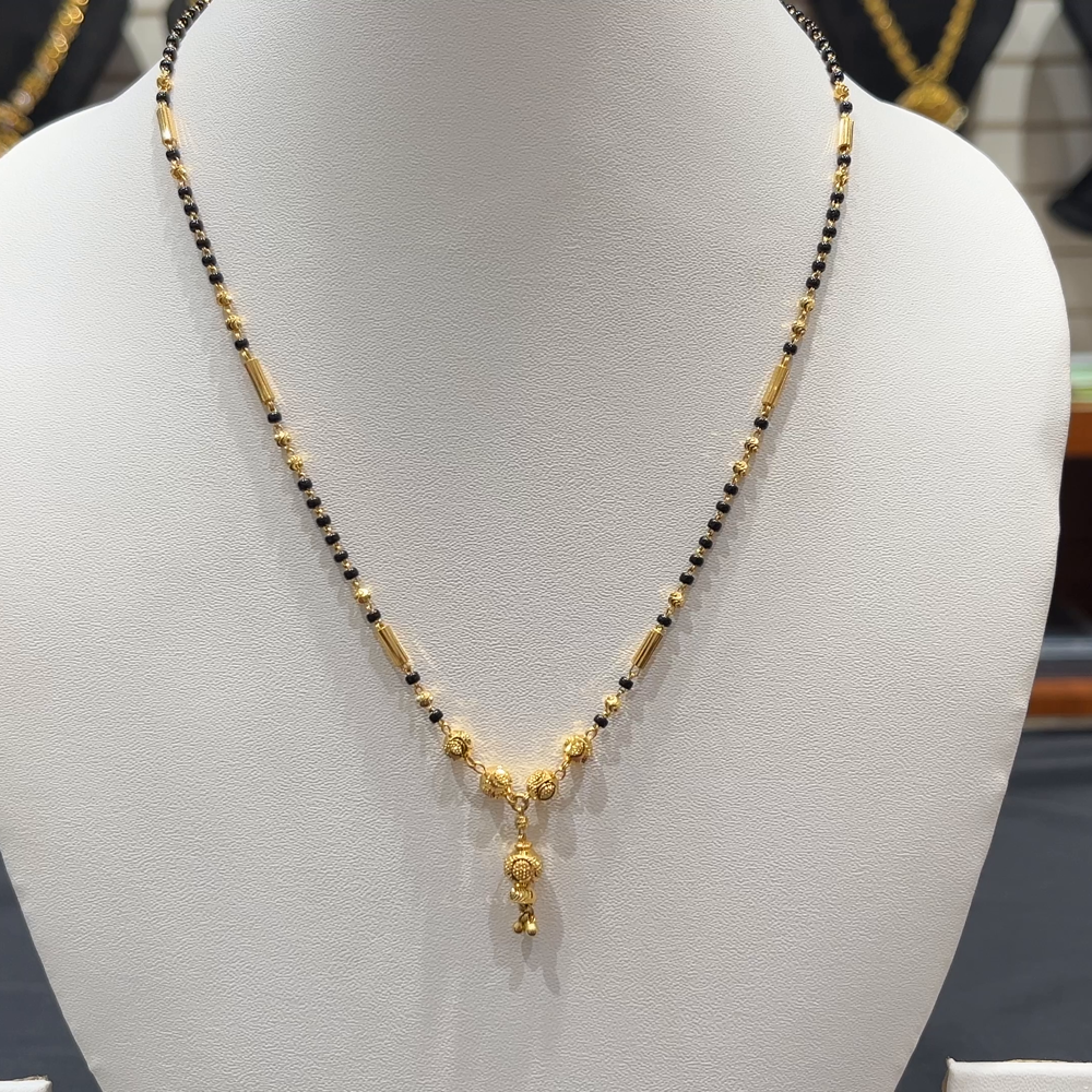 RS BROTHERS 8.475gms SHORT BLACK BEADS 22K Yellow Gold