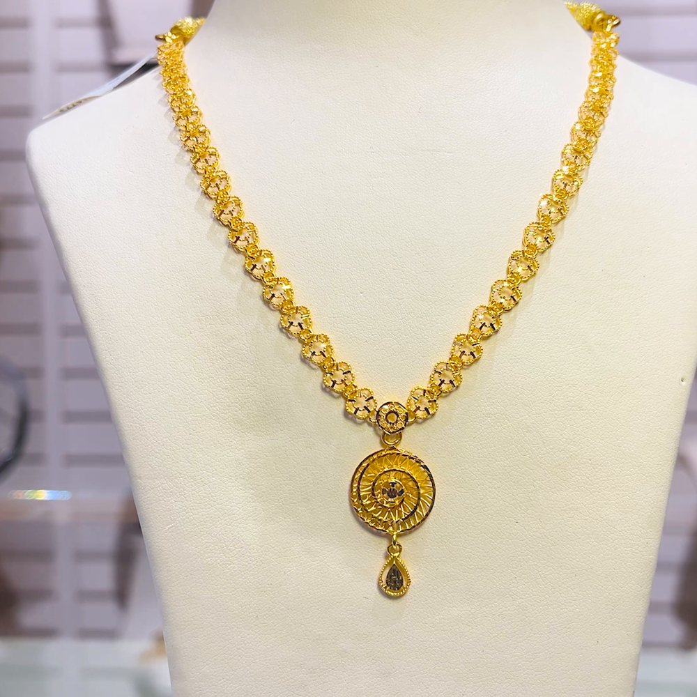 SOUTH INDIA 7.44gms NECKLACE 22K Yellow Gold