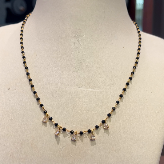 Anu Jewellers 4.798gms SHORT BLACK BEADS 22K Yellow Gold