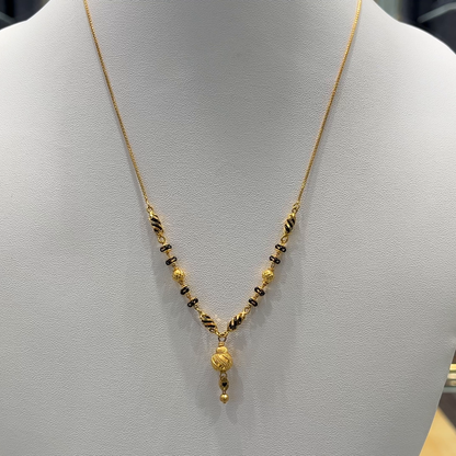 Anu Jewellers 8.06gms SHORT BLACK BEADS 22K Yellow Gold