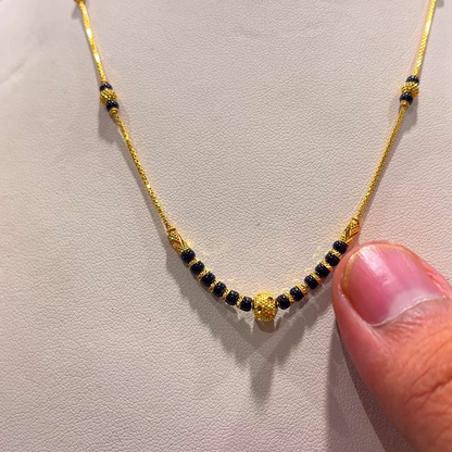 CHANDANA Brothers 4.76gms SHORT BLACK BEADS 22K Yellow Gold