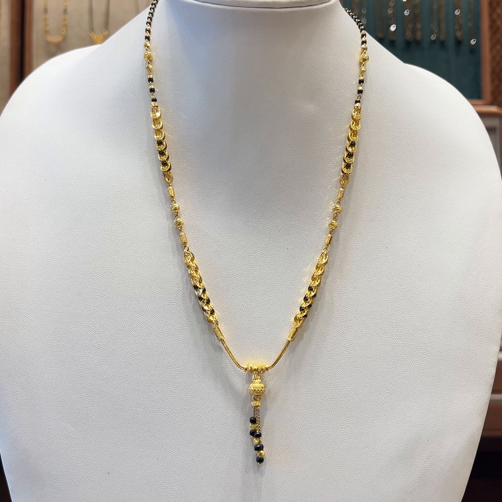 CMR 12.635gms SHORT BLACK BEADS 22K Nakshi