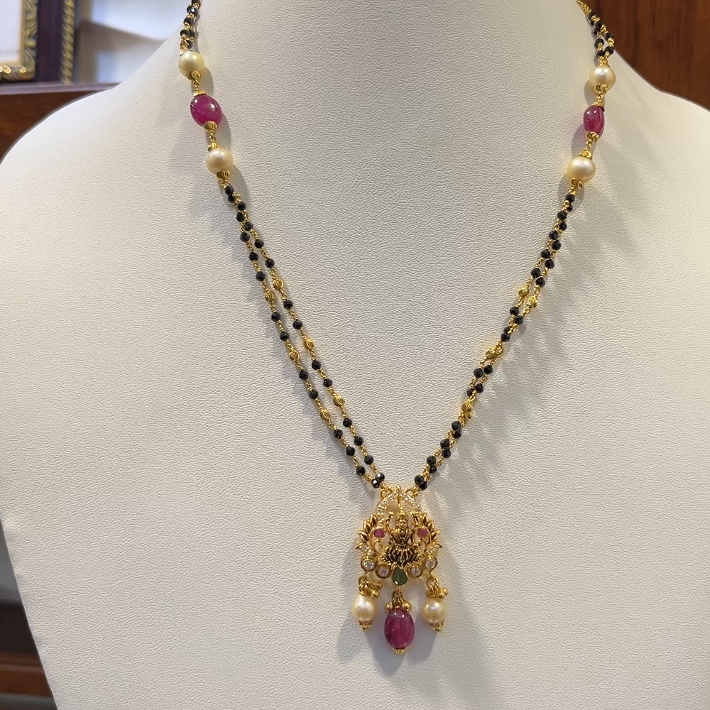 SRI RAM 11.792gms SHORT BLACK BEADS 22K Nakshi