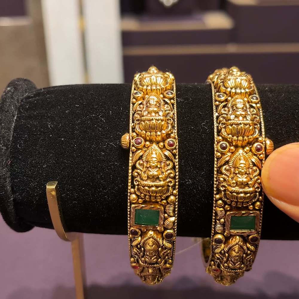 CMR 40.035gms BANGLES 22K Nakshi