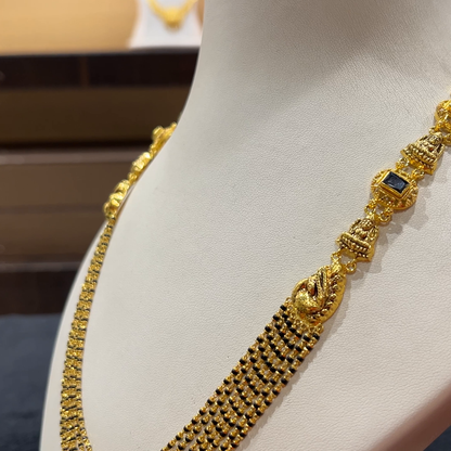 CHANDANA Brothers 28.34gms SHORT BLACK BEADS 22K Nakshi