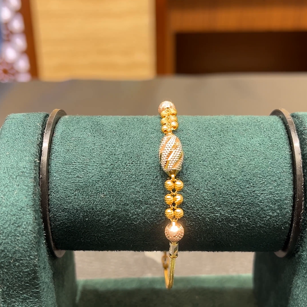 Chennai Shopping Mall 5.585gms Bracelets 22K Yellow Gold