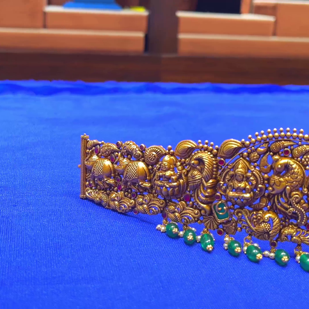 CMR 141.845gms VADDANAM 22K Nakshi