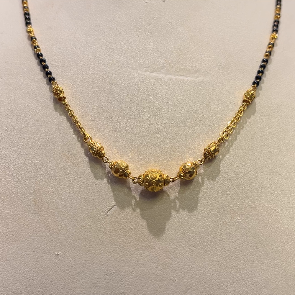 Anu Jewellers 7.94gms SHORT BLACK BEADS 22K Yellow Gold