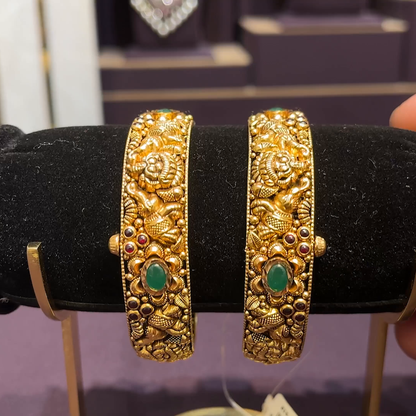 CMR 39.94gms BANGLES 22K Nakshi