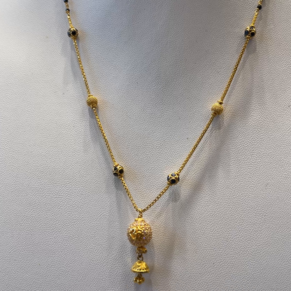 CMR 7.768gms SHORT BLACK BEADS 22K Nakshi