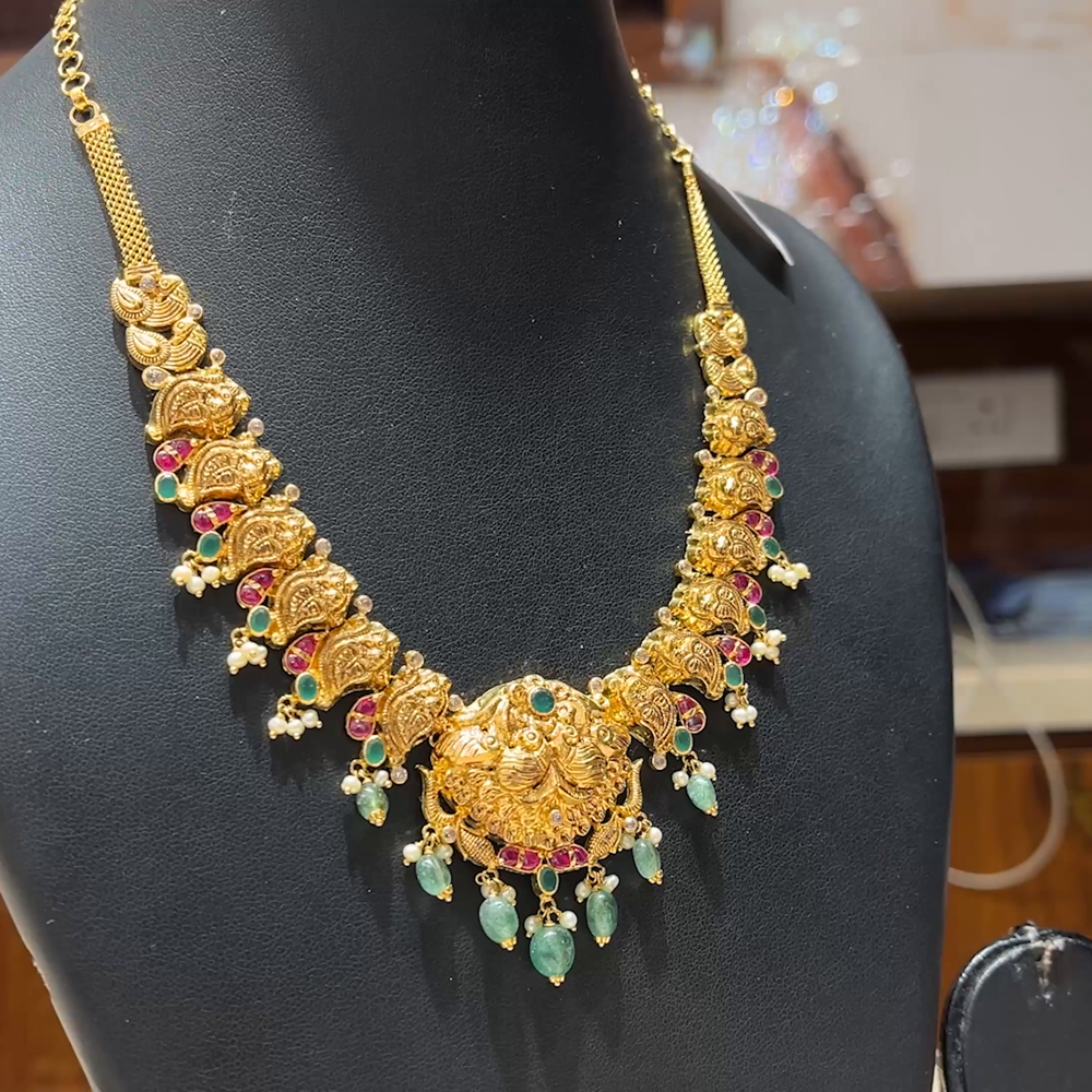 MUKUNDA JEWELLERS 24.94gms NECKLACE 22K Nakshi