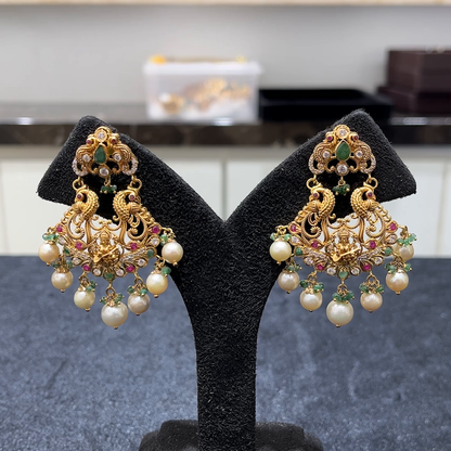 MUKUNDA JEWELLERS 23.94gms EARRINGS 22K Yellow Gold