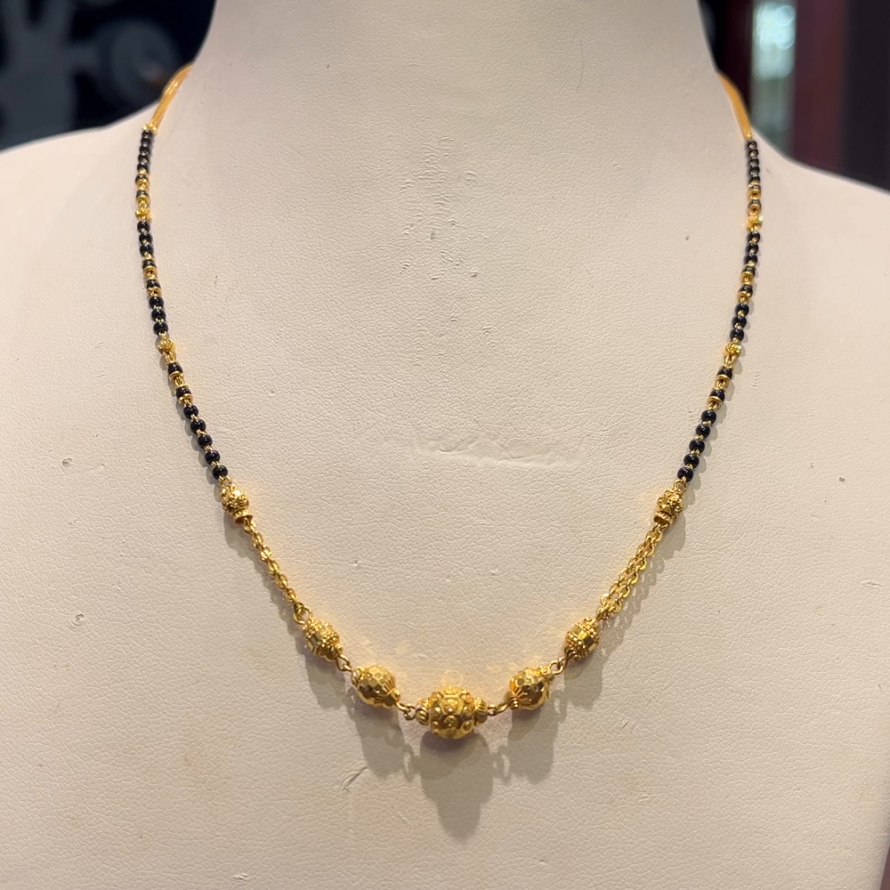 Anu Jewellers 7.94gms SHORT BLACK BEADS 22K Yellow Gold