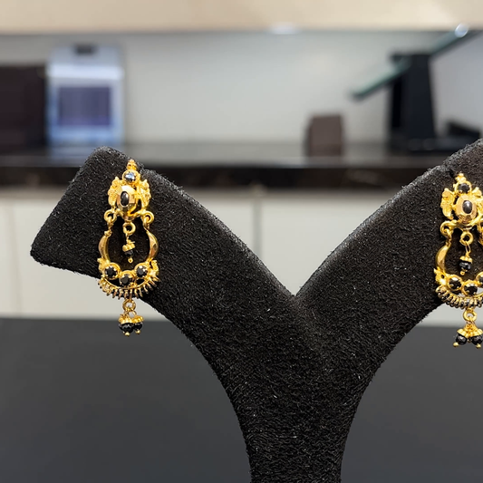 MUKUNDA JEWELLERS 5.64gms EARRINGS 22K Yellow Gold