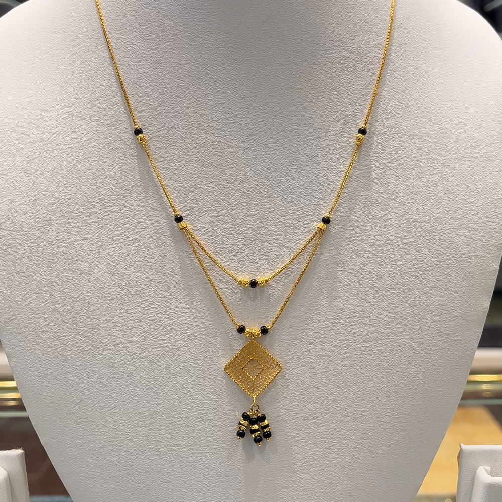 Anu Jewellers 8.246gms SHORT BLACK BEADS 22K Yellow Gold