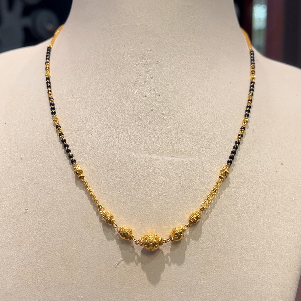 Anu Jewellers 7.94gms SHORT BLACK BEADS 22K Yellow Gold