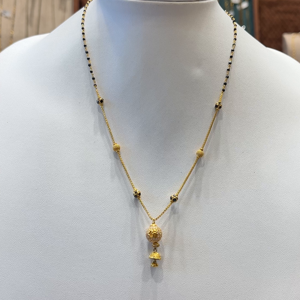 CMR 7.768gms SHORT BLACK BEADS 22K Nakshi