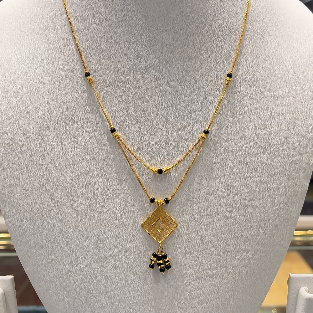 Anu Jewellers 8.246gms SHORT BLACK BEADS 22K Yellow Gold