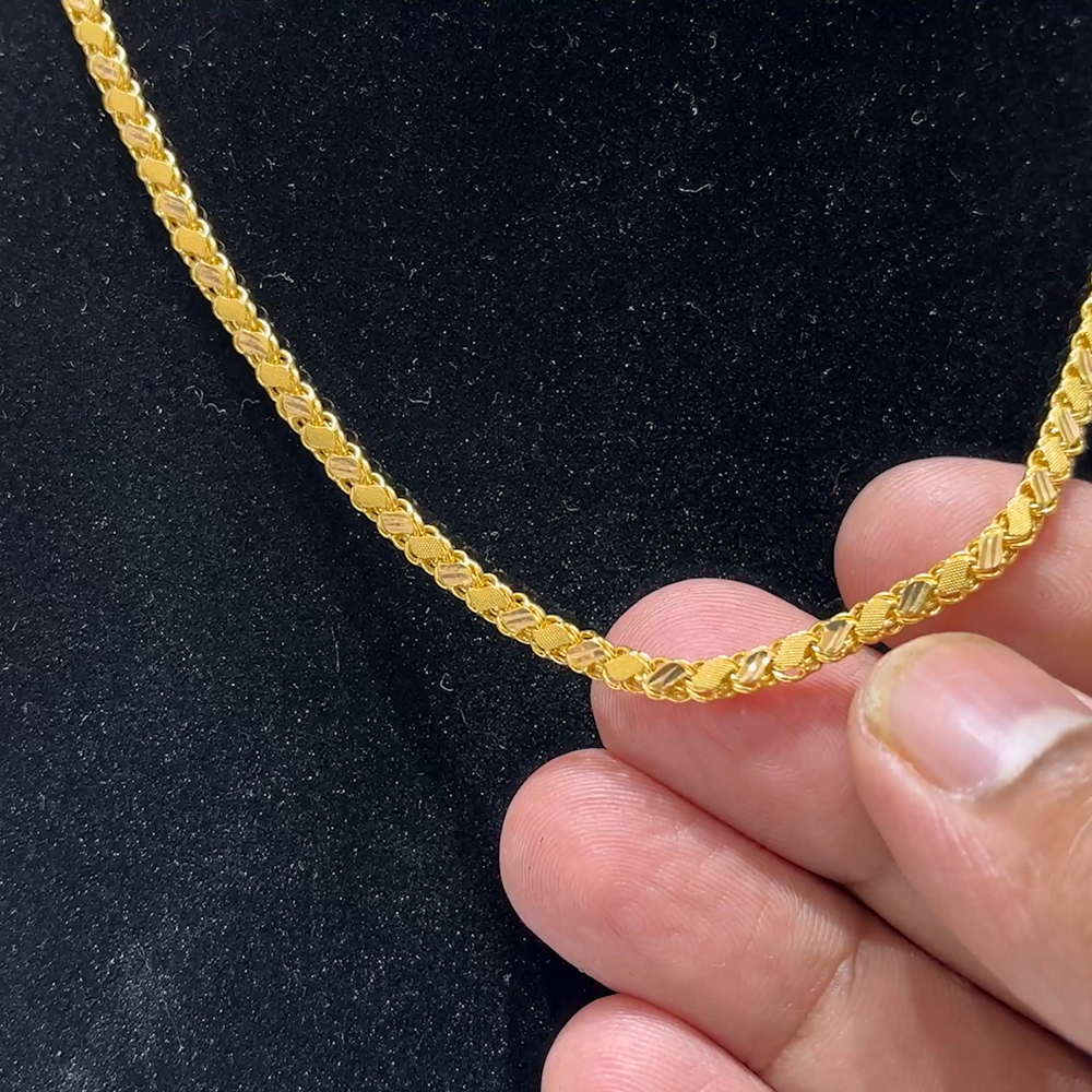 MUKUNDA JEWELLERS 7.97gms CHAINS 22K Yellow Gold