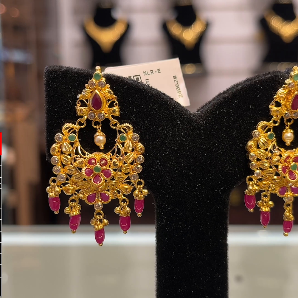 SOUTH INDIA 9.637gms EARRINGS 22K Yellow Gold