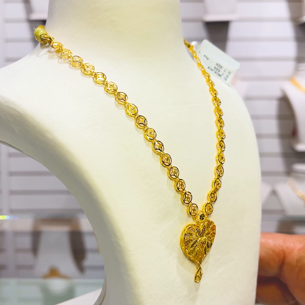 SOUTH INDIA 7.6gms NECKLACE 22K Yellow Gold