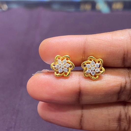 CMR 3.231gms EARRINGS 22K Yellow Gold