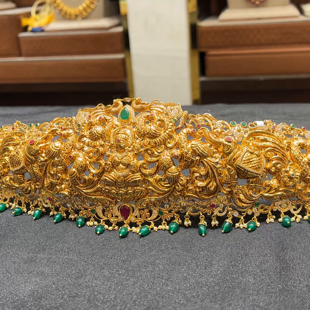 CMR 98.617gms VADDANAM 22K Nakshi