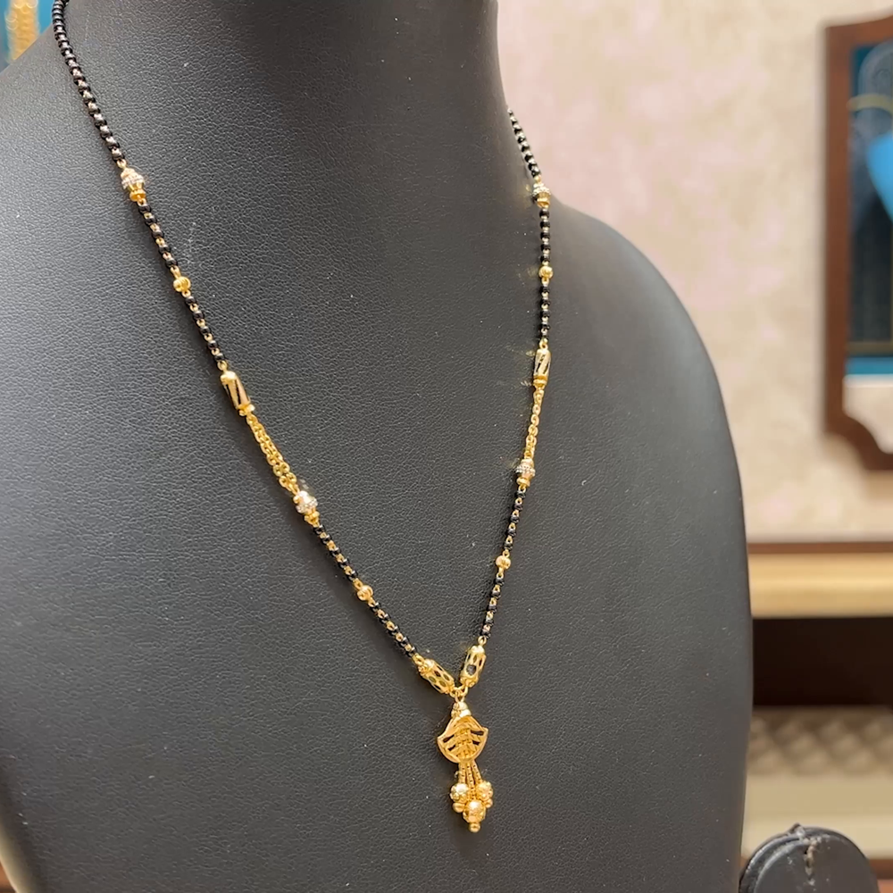 Chennai Shopping Mall 7.24gms SHORT BLACK BEADS 22K Yellow Gold