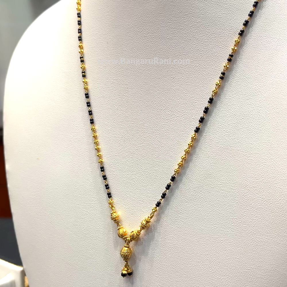SRI RAM 7.546gms SHORT BLACK BEADS 22K Yellow Gold
