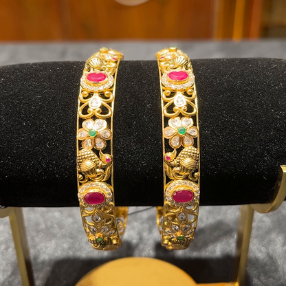 MUKUNDA JEWELLERS 38.09gms BANGLES 22K Yellow Gold