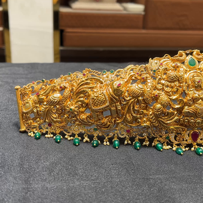 CMR 98.617gms VADDANAM 22K Nakshi