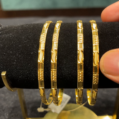 CMR 51.668gms BANGLES 22K Yellow Gold