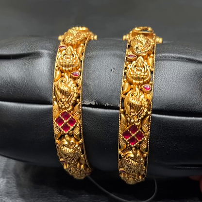 MUKUNDA JEWELLERS 34.91gms BANGLES 22K Yellow Gold