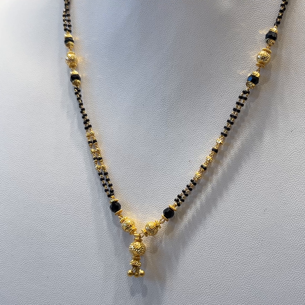 CMR 9.785gms SHORT BLACK BEADS 22K Nakshi