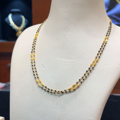 RS BROTHERS 9.1gms SHORT BLACK BEADS 22K Yellow Gold