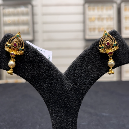 SOUTH INDIA 3.437gms EARRINGS 22K Yellow Gold