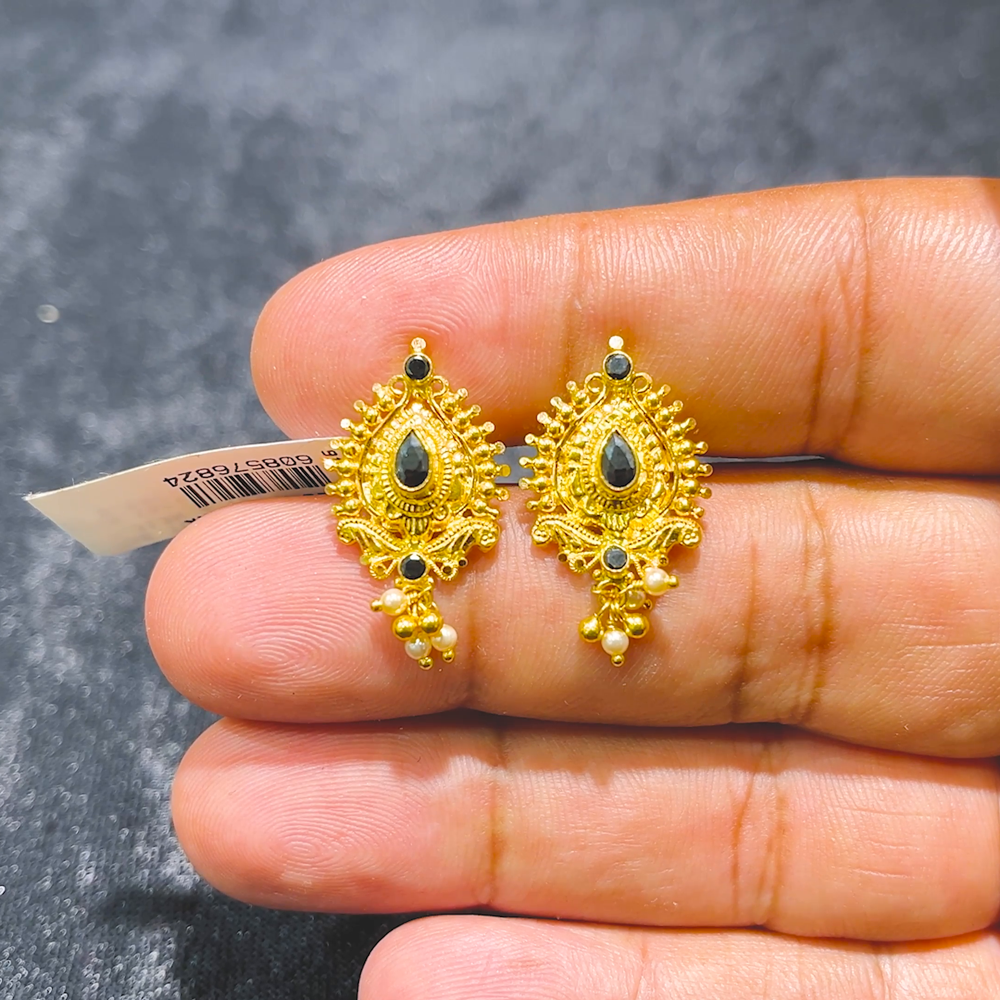 CMR 4.183gms EARRINGS 22K Yellow Gold