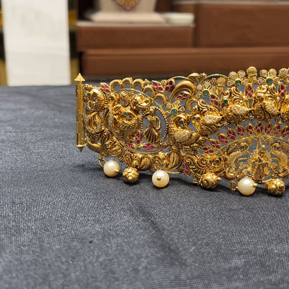 CMR 142.23gms VADDANAM 22K Nakshi