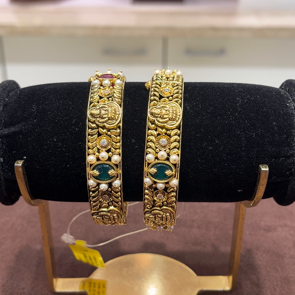 SwarnaKanchi 35.459gms BANGLES 22K Yellow Gold