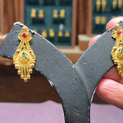 CMR 5.61gms EARRINGS 22K Yellow Gold