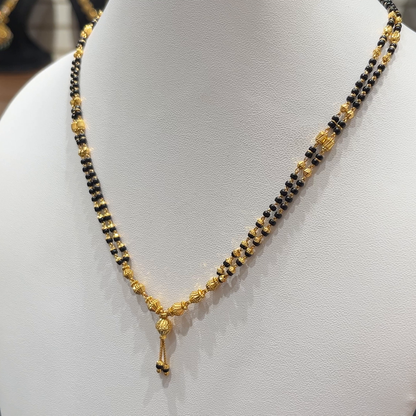 RS BROTHERS 11.156gms SHORT BLACK BEADS 22K Yellow Gold