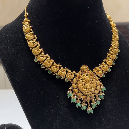 MUKUNDA JEWELLERS 30.374gms NECKLACE 22K Yellow Gold